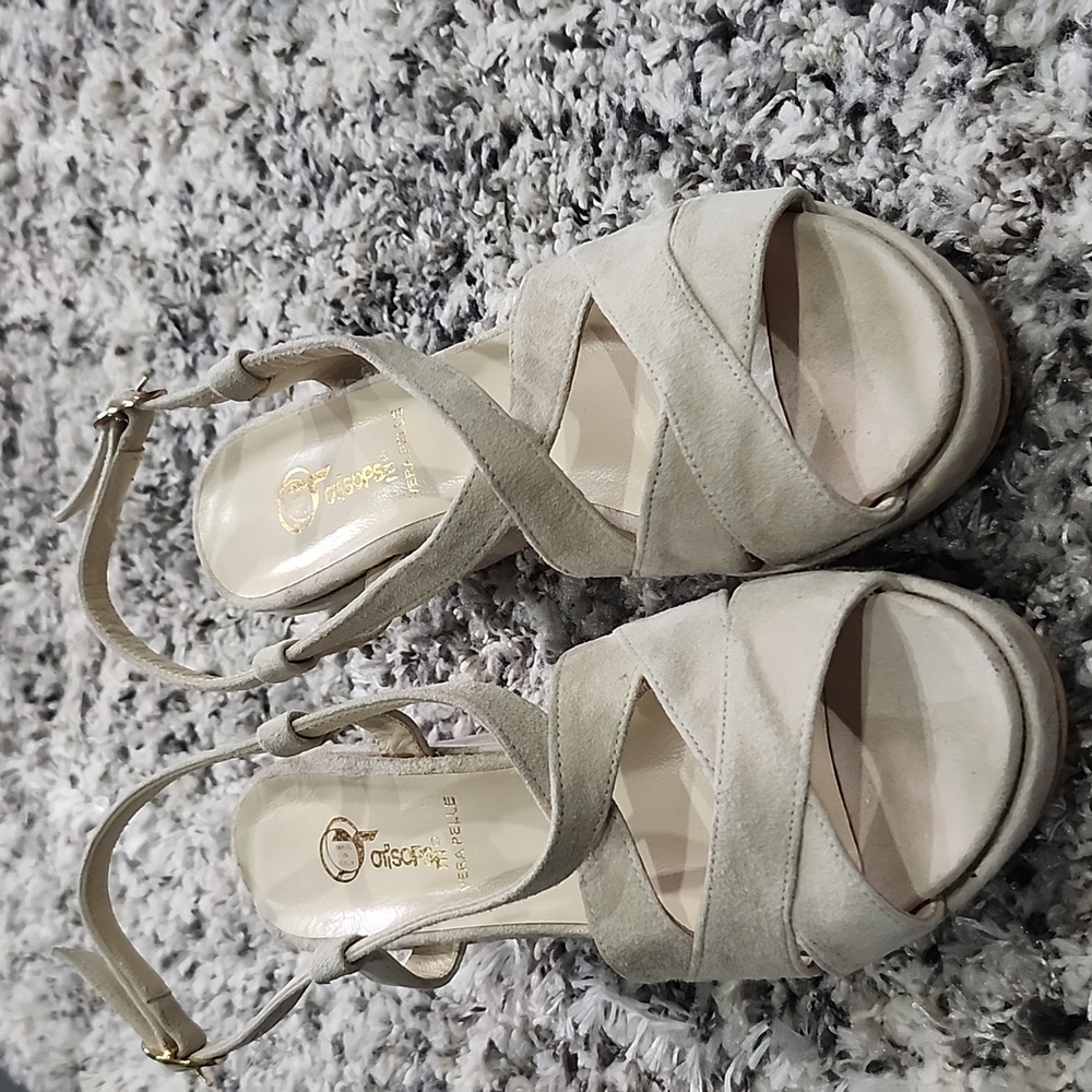 Vera Pelle Cream Cross-Strap Wedges